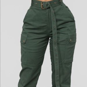 Chic green cargo pants